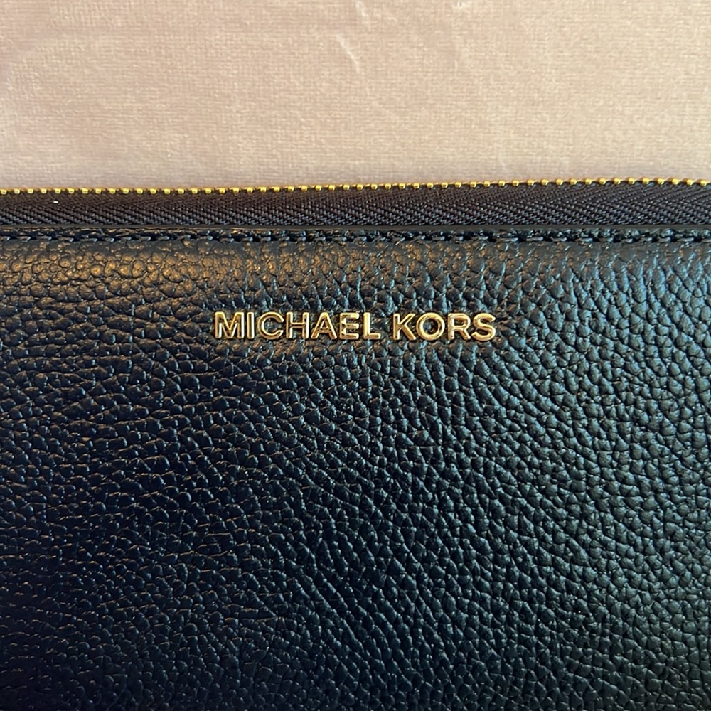 Michael Kors navy blue, wristlet, wallet. - Picture 3 of 3